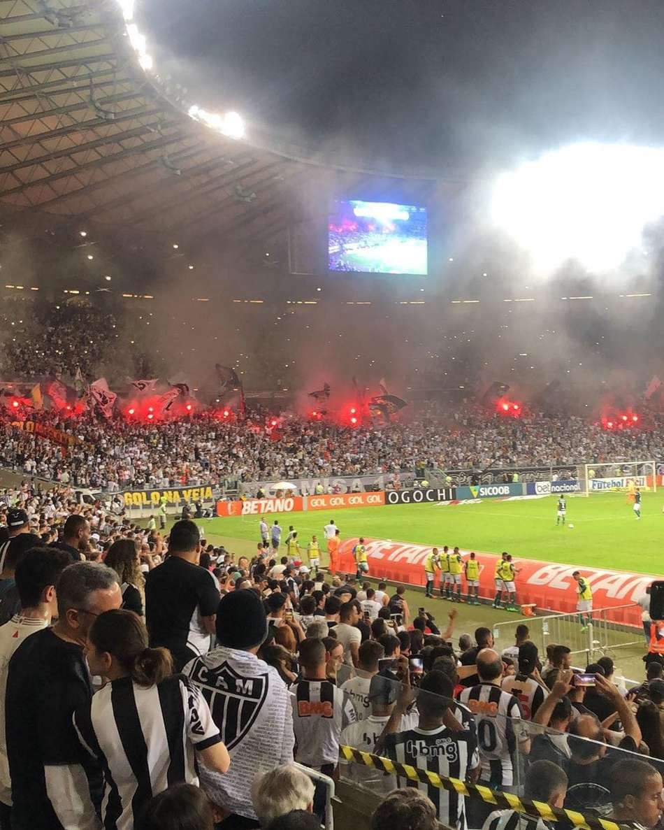 Atlético-MG será julgado por sinalizadores no Mineirão
