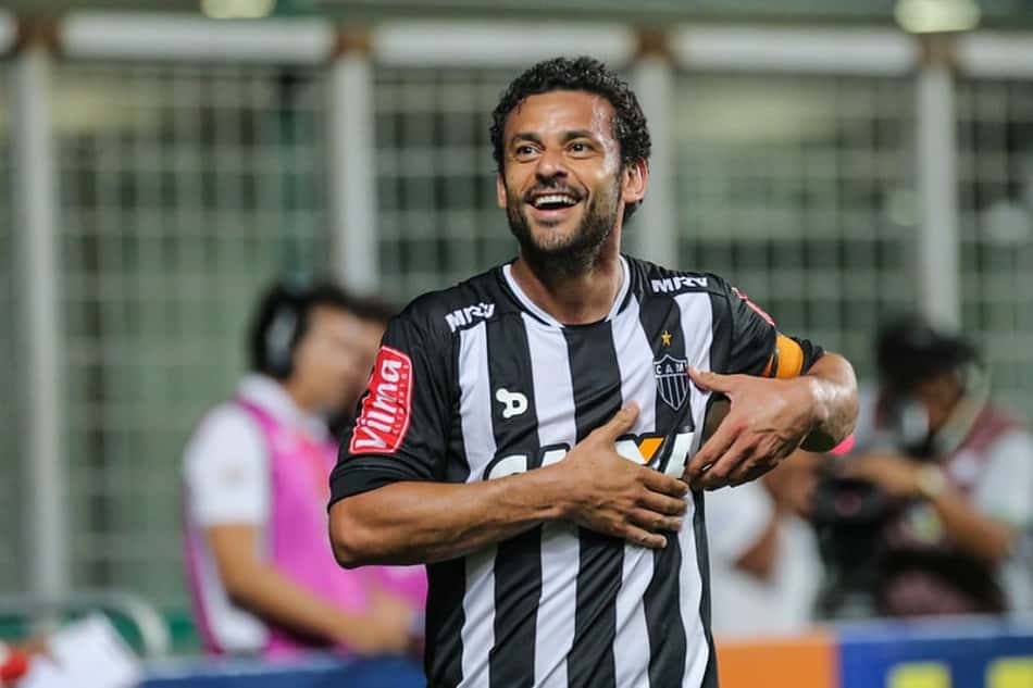 Justiça determina prazo para Fred indicar bens após bloqueio judicial pedido por disputa com o Atlético-MG