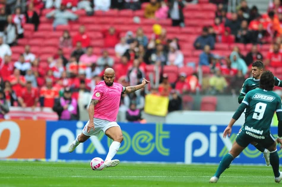 Internacional renova contrato de Rodrigo Moledo