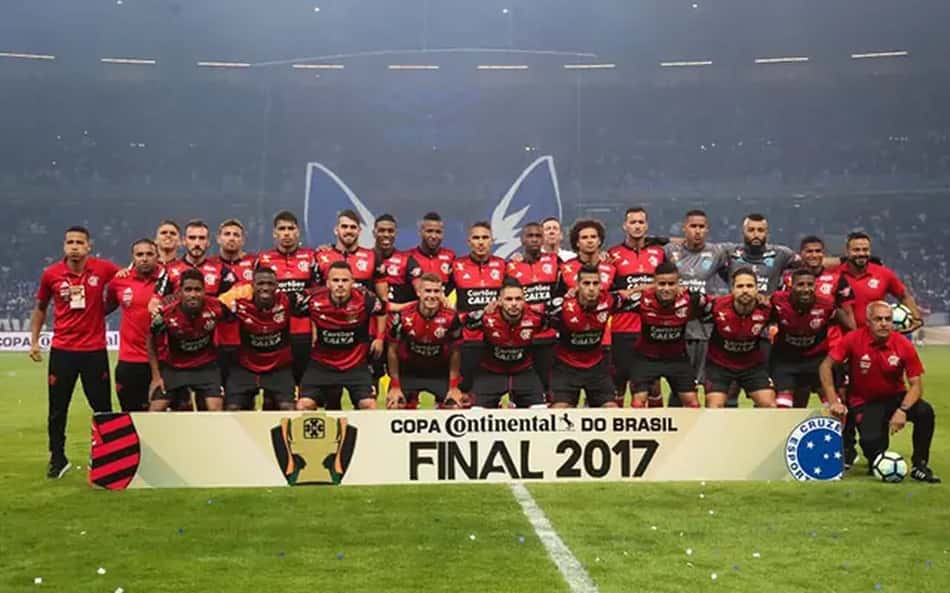 Torcedores reagem a golaço de ex-Flamengo: '10 da Seleção'
