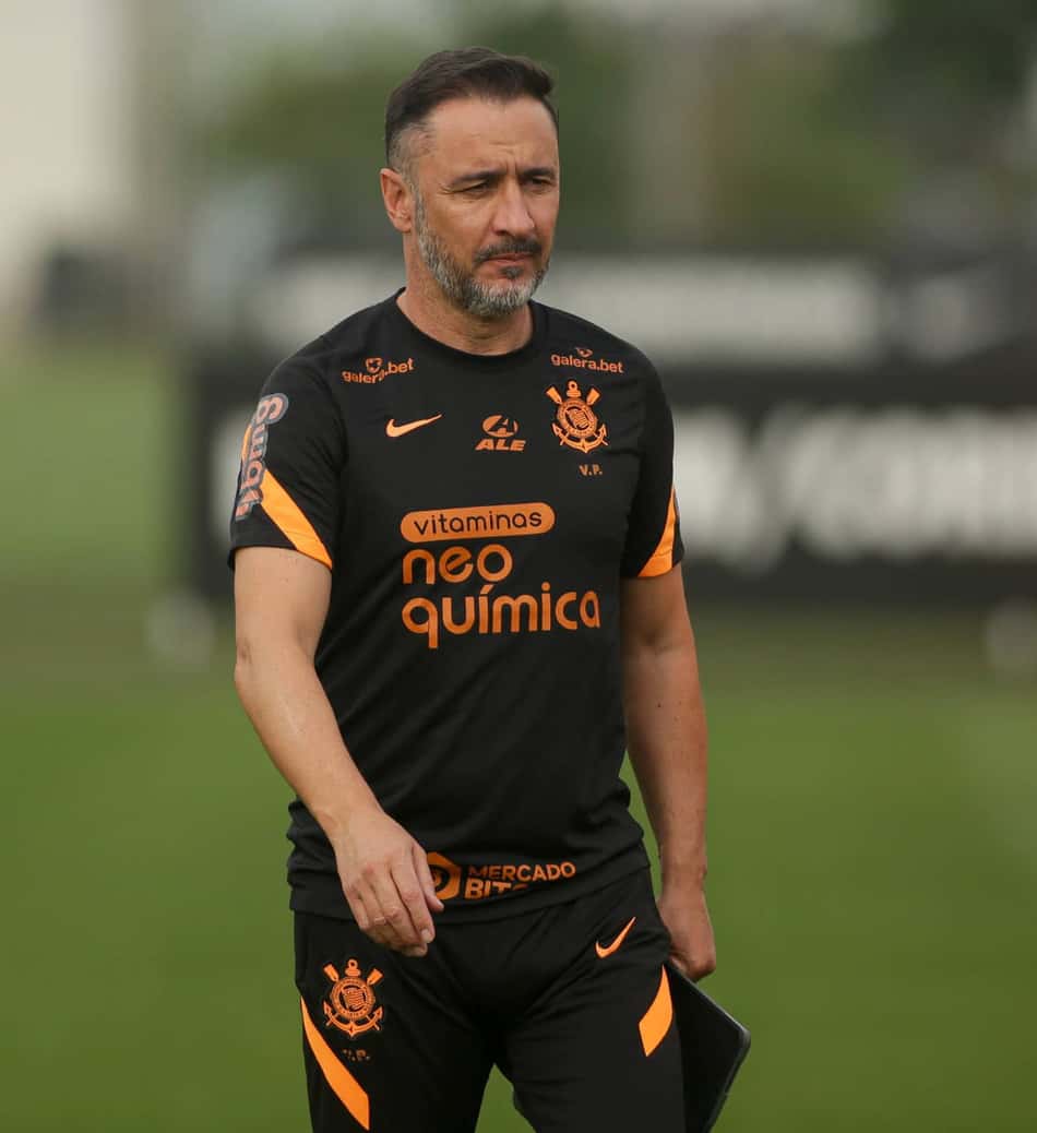Presidente do Flamengo revela que negociação com Vítor Pereira está bem encaminhada