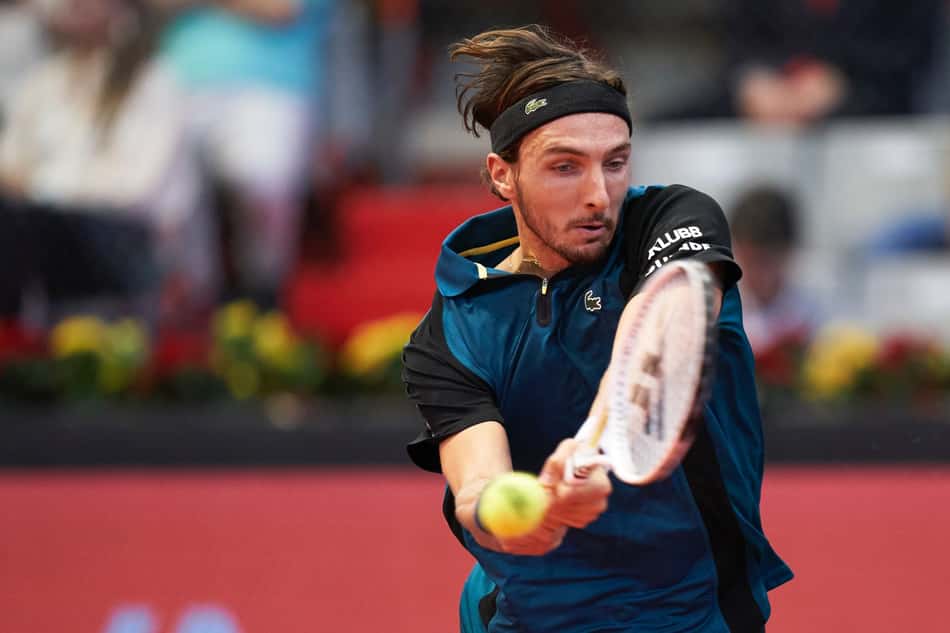 Rinderknech salva 9 match-points, bate Carreño e vai à semi em Gijon