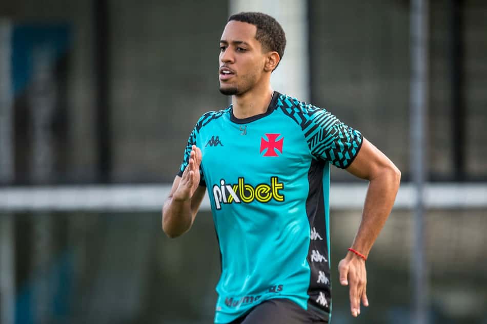 Com Miranda na lateral direita, Vasco está escalado para enfrentar o Sport na Ilha do Retiro