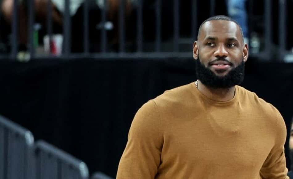 Os cinco jogadores com maiores salários da NBA em 2022/23