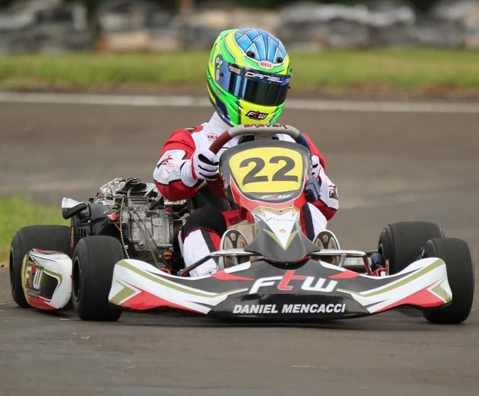 Veterano, Daniel Mencacci divide tempo entre kart e negócios