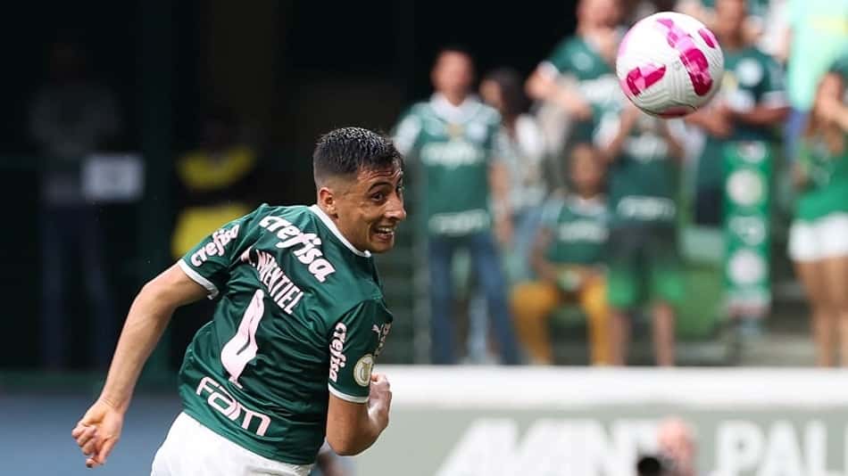 Com Merentiel na lista, Colo-Colo vai atrás de três centroavantes