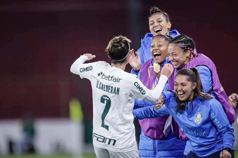 Palmeiras aplica goleada colossal e carimba classificação na Libertadores Feminina