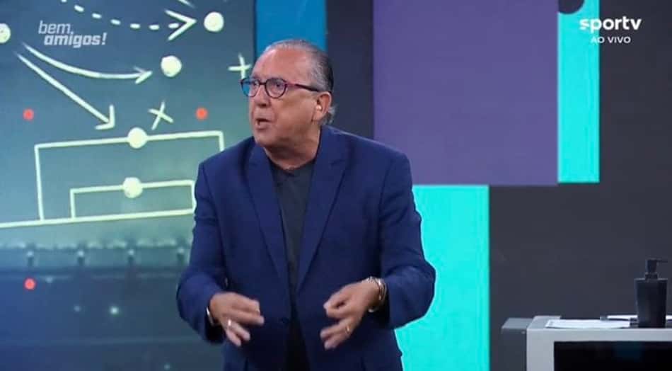 Galvão Bueno detona adiamento de jogo do Corinthians, e Neto rebate narrador