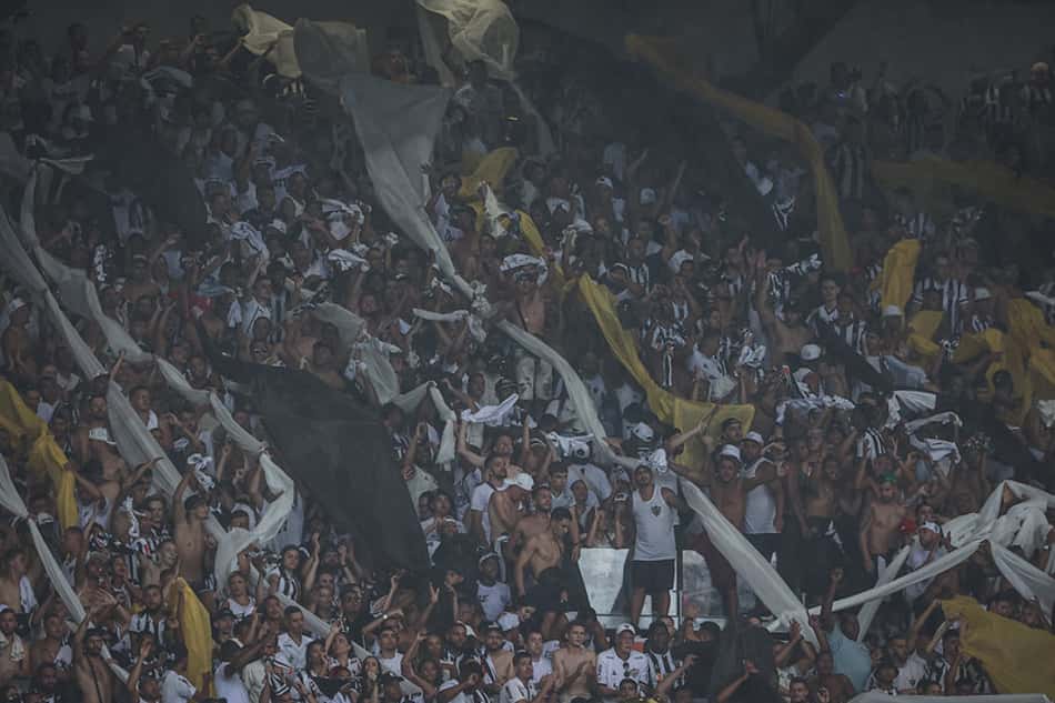 Terceira camisa do Atlético-MG terá homenagens à torcida, diz rádio