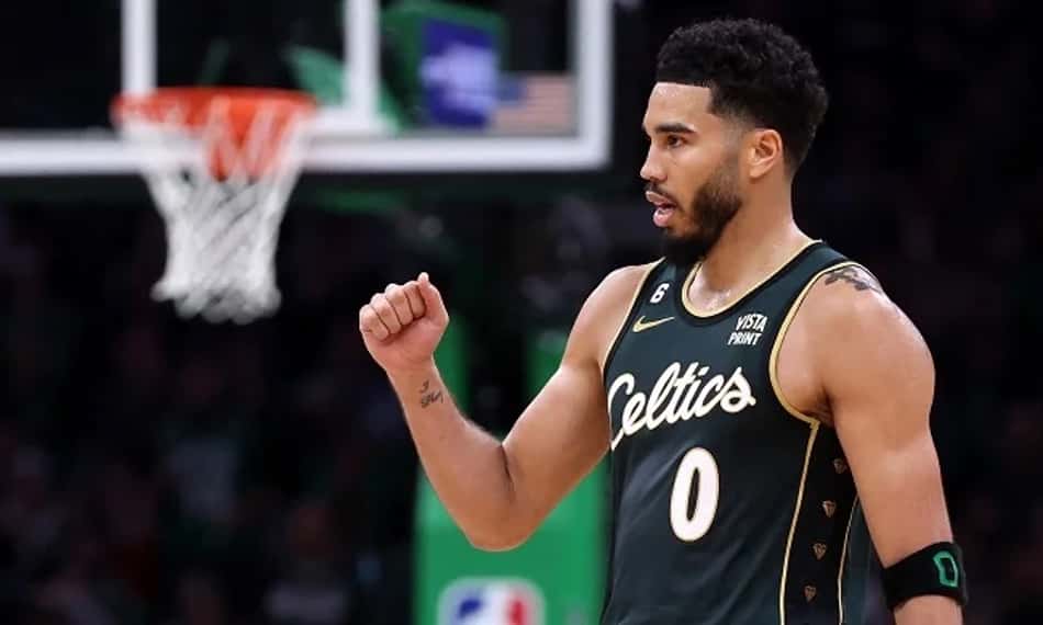 "Preciso voltar às finais e fazer o Celtics campeão", crava Jayson Tatum