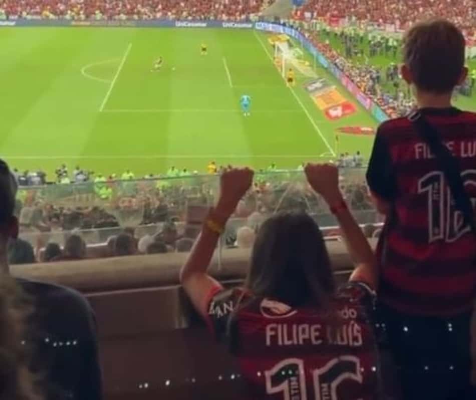 VÍDEO: Do choro ao alento, confira reação de filho de Filipe Luís, do Flamengo, na final da Copa do Brasil