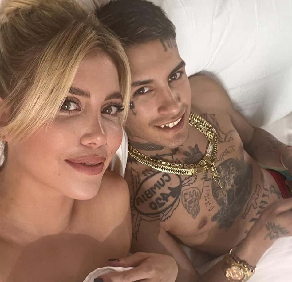 Clipe de cantor estrangeiro tem agasalhos de clubes brasileiros e beijo com ex-esposa de Icardi