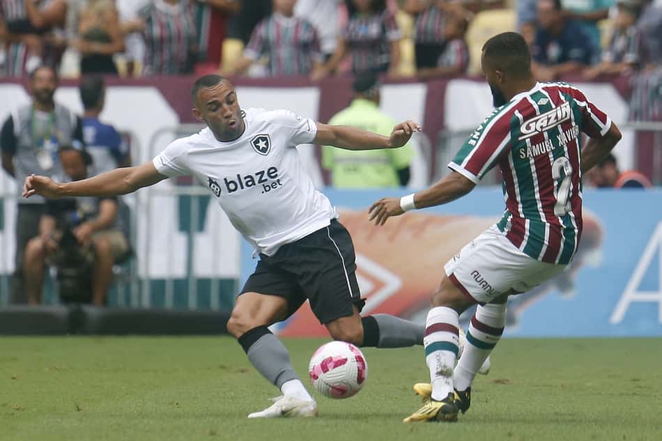 Brasileirão: Botafogo sai na frente, mas Fluminense reage e busca empate no Maracanã
