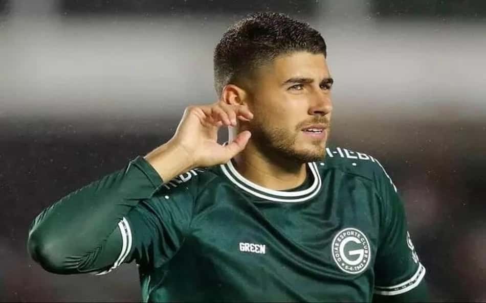 Pedro Raúl driblou desconfiança para se tornar um dos destaques do Brasileirão