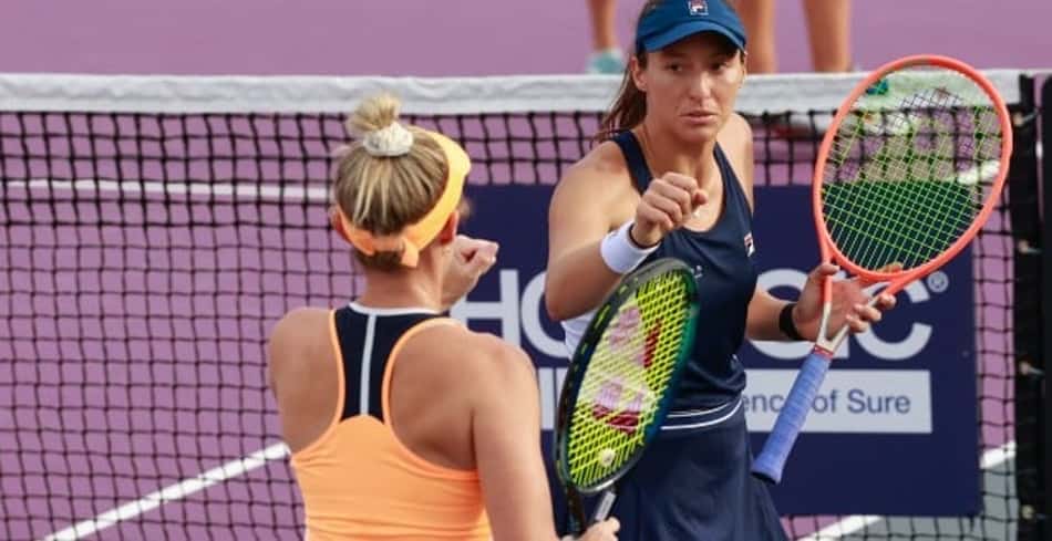 Luisa Stefani vai à final em Guadalajara e torneio terá decisão brasileira