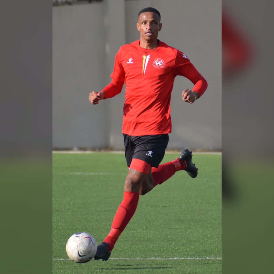Fábio Nunes comemora primeira vitória no futebol libanês