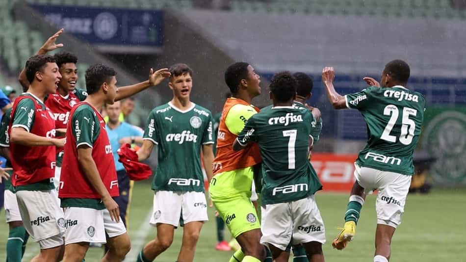 Palmeiras começa a decidir vaga na final do Brasileirão sub-17; saiba onde assistir