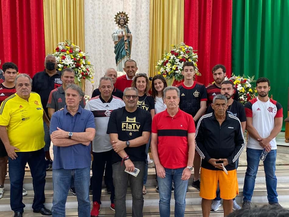 VÍDEO: Diretoria do Flamengo é abençoada em Igreja de São Judas Tadeu, em Guayaquil