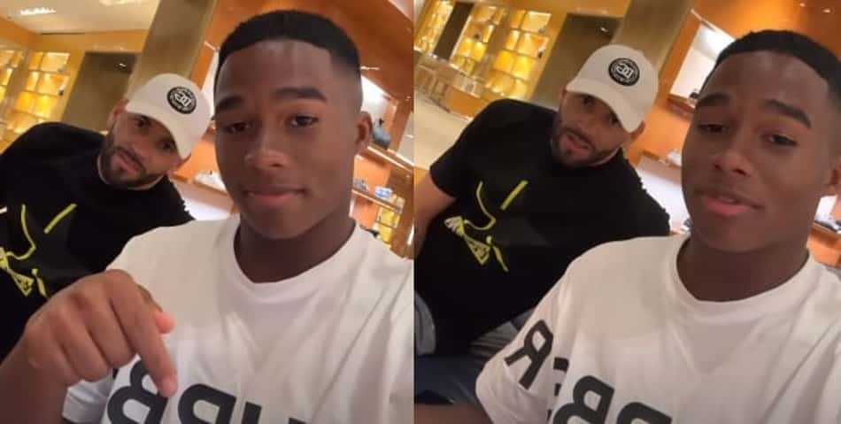 Endrick vai ao shopping com Weverton para receber par de tênis prometido pelo goleiro