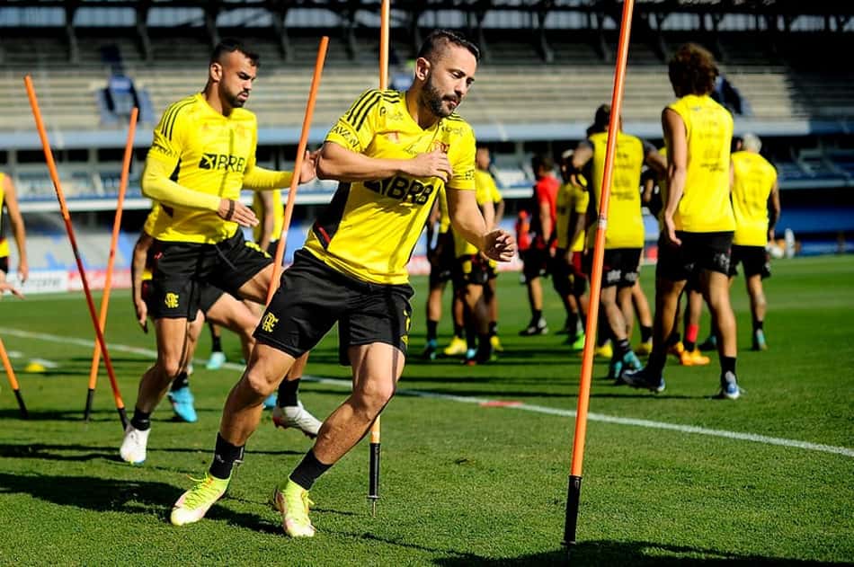 Para Everton Ribeiro, união do Flamengo pode coroar ano marcado pela superação