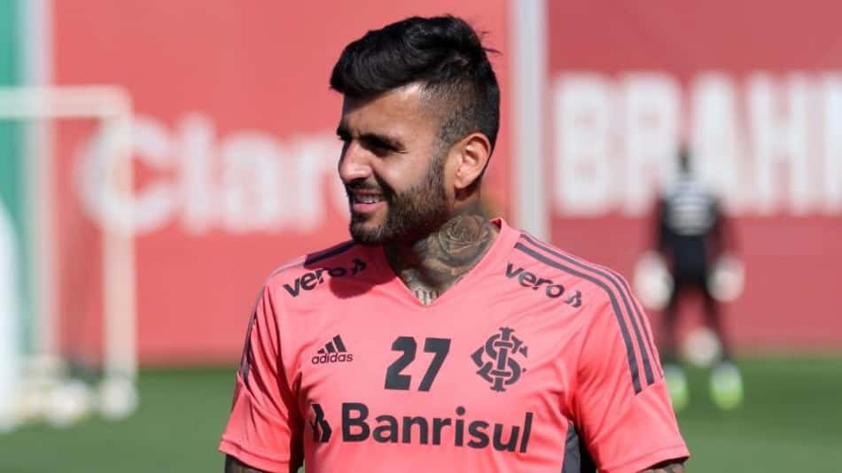 Internacional não vai exercer a compra de Liziero