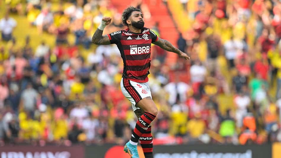 Gabigol repete 2019 e 2021, iguala Luizão e vira maior artilheiro brasileiro da história da Libertadores