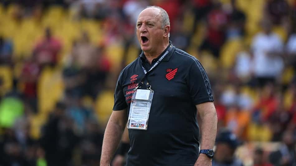 Felipão detona árbitro da final da Libertadores após vice do Athletico