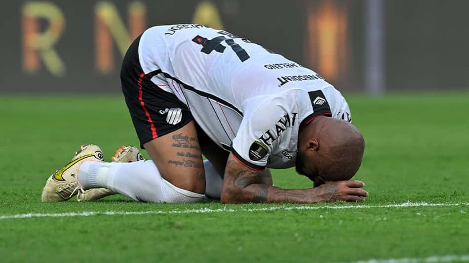 Thiago Heleno lamenta derrota para Flamengo, mas diz que Athletico 'não vai demorar' para voltar à final da Libertadores