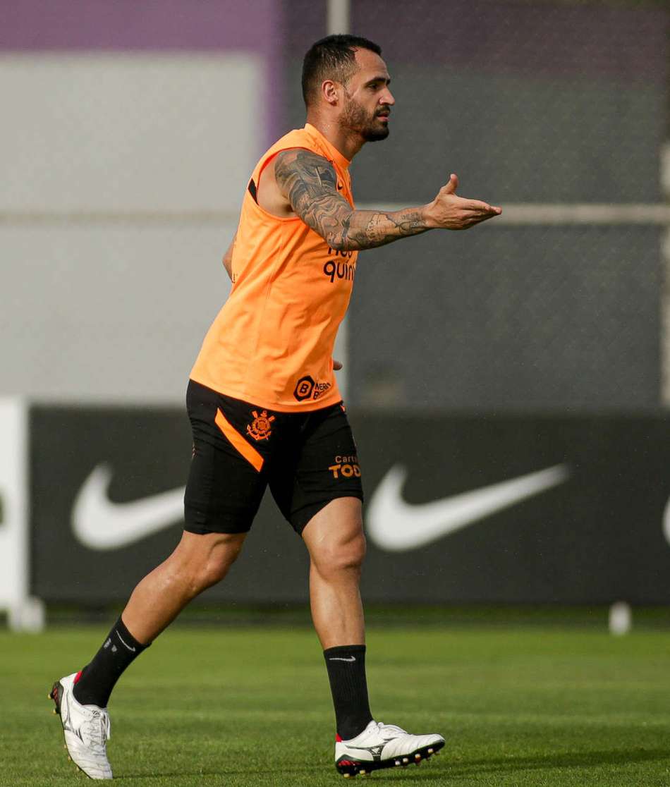 Com Renato Augusto e Balbuena, Corinthians se reapresenta de olho em 'revanche' contra o Flamengo