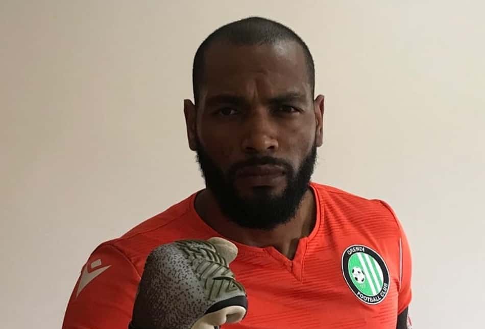 Sondado por clubes do Brasil, goleiro Tom opta por seguir no futebol europeu