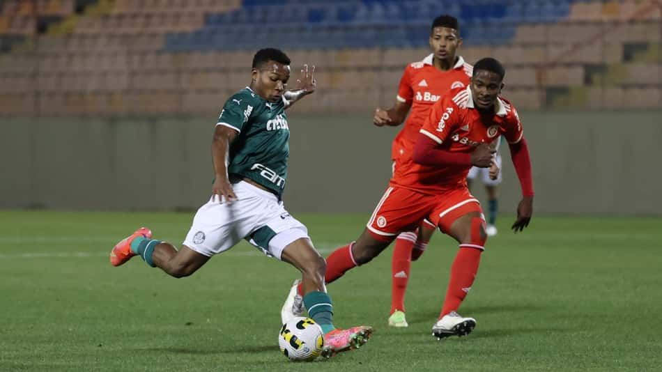 Palmeiras vence e sai em vantagem por vaga na final da Copa do Brasil Sub-20