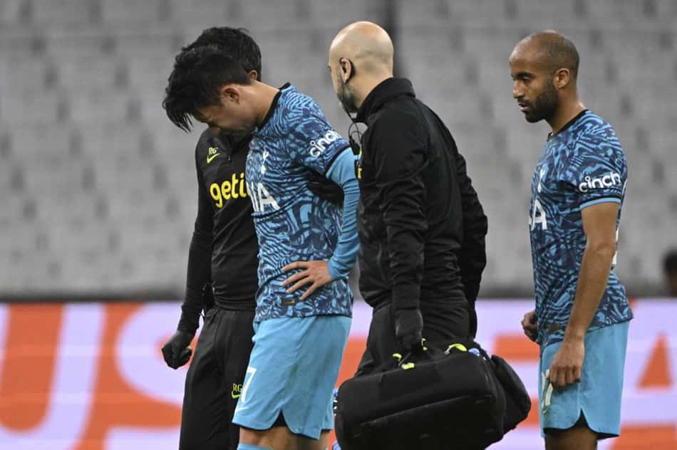 Faltando 18 dias para a Copa do Mundo, Son, astro da Coreia do Sul, passará por cirurgia e preocupa