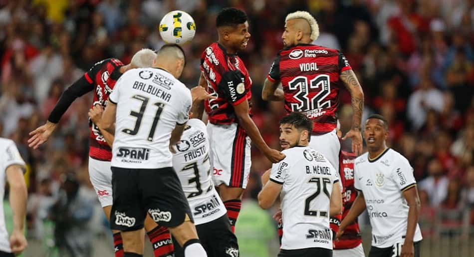 Flamengo é multado e advertido por eventos na final da Copa do Brasil