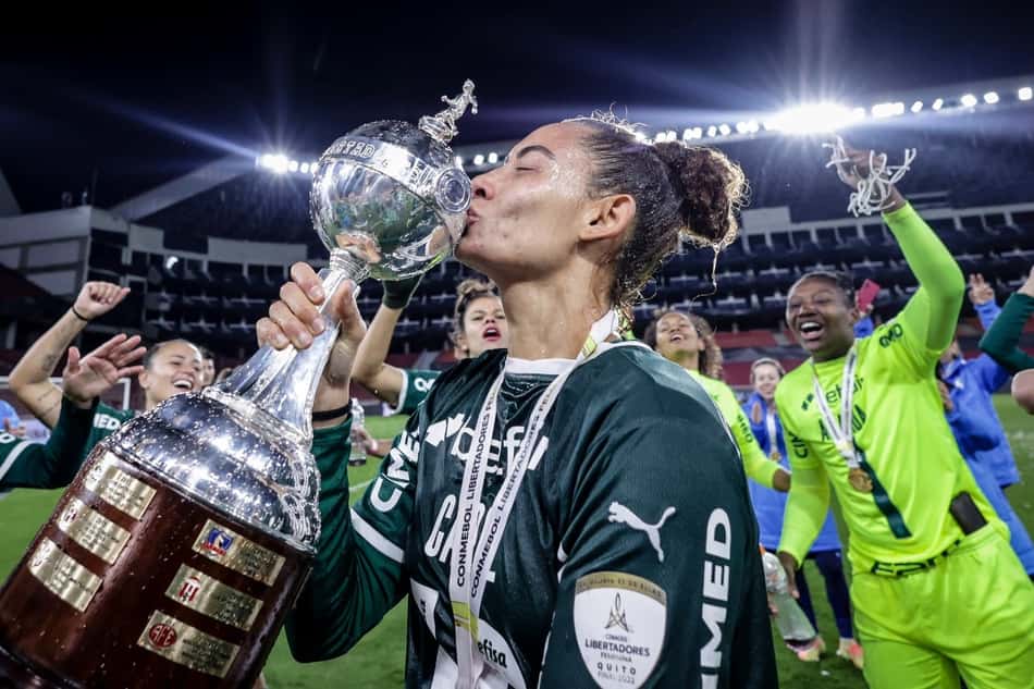 Jogadoras do Palmeiras celebram título inédito da Libertadores Feminina: 'Fizemos história'