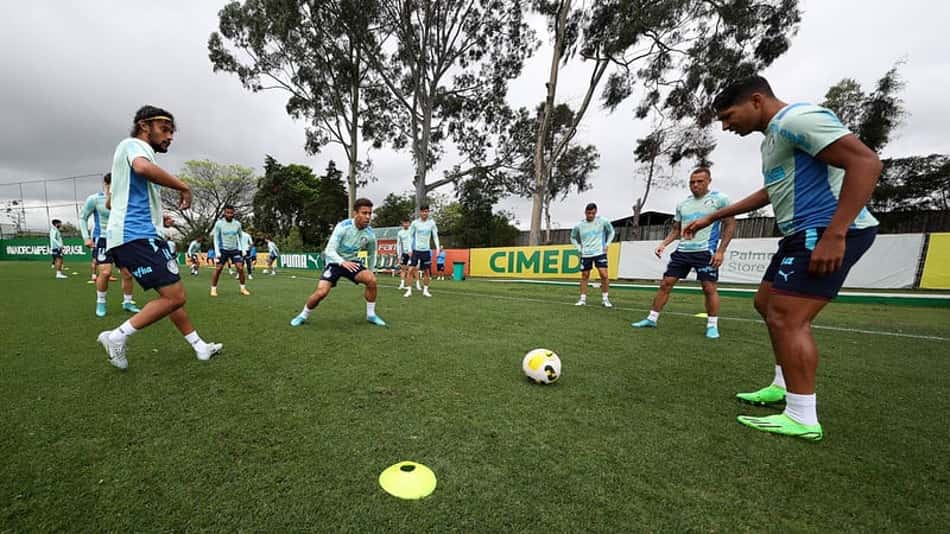 Palmeiras tem dois suspensos para jogo contra o Cuiabá