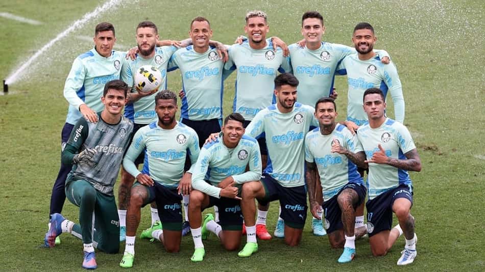 Com desfalques, Palmeiras faz último treino para enfrentar o Cuiabá; veja provável time