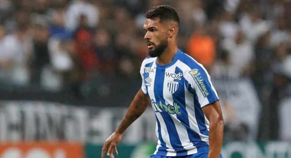 Raniele faz balanço de desempenho indivual pelo Avaí no Brasileirão