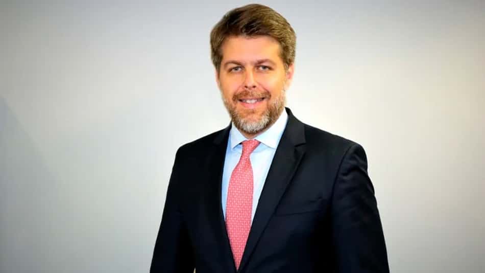 Fluminense: candidato da oposição faz promessa em caso de vitória na eleição