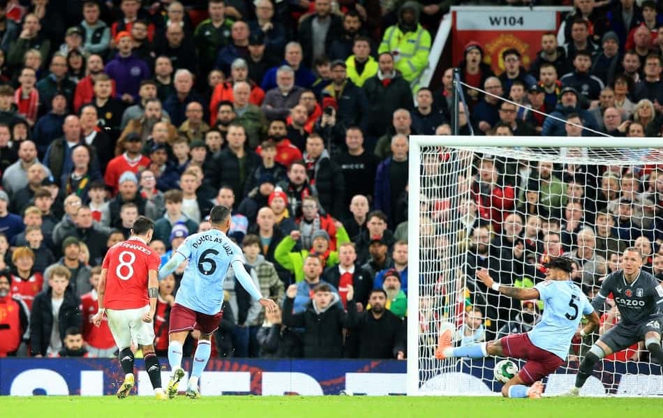 Em jogo eletrizante, Manchester United vira e elimina Aston Villa na Copa da Liga Inglesa