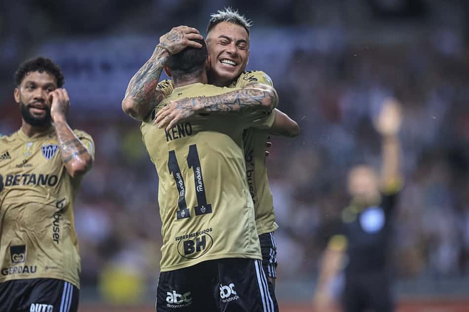 Campanha do Atlético-MG com camisa da Umbro gera polêmica; clube tem a Adidas como fornecedora