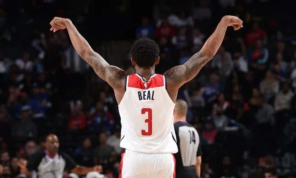 Lakers rejeita coadjuvantes e estaria de olho em troca por Bradley Beal