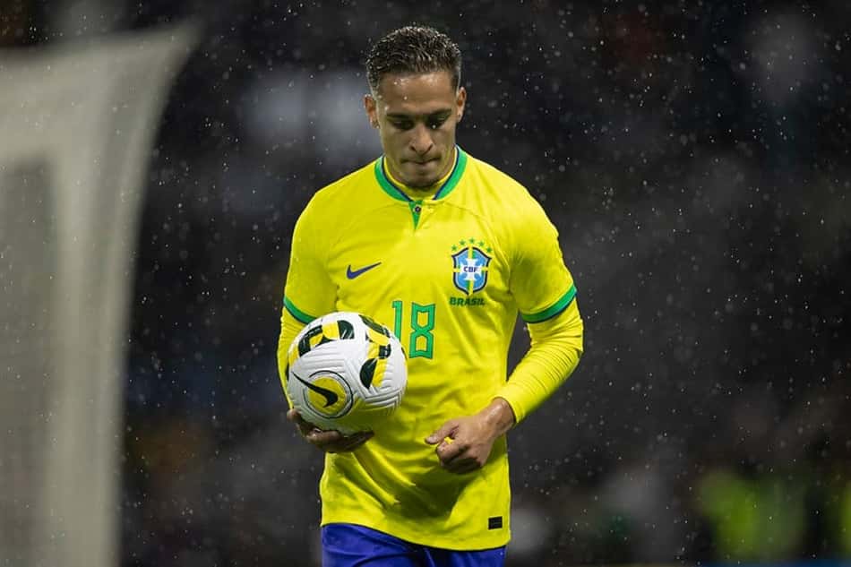 Além de Neymar e Danilo, Antony fica fora de treino da Seleção Brasileira pela segunda vez