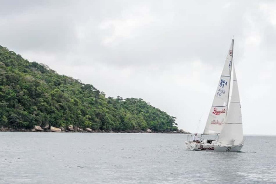 Após onze horas de regata, Bruschetta, de Ubatuba (SP), conquista o bicampeonato do Troféu das Ilhas no sábado