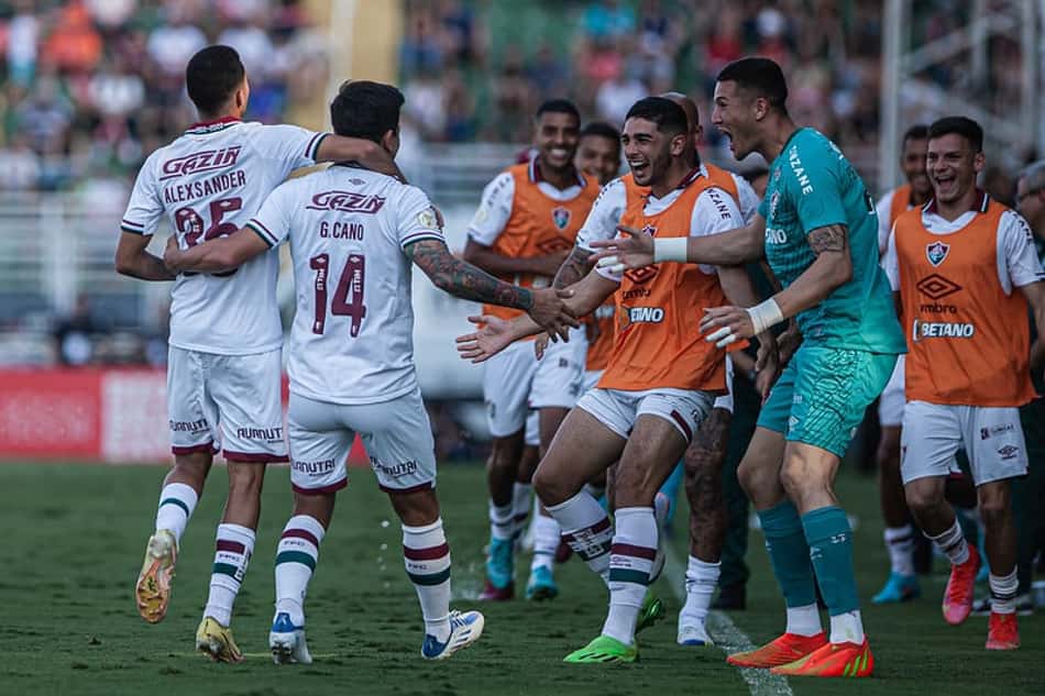 Torcedores do Fluminense votam na melhor assistência do ano