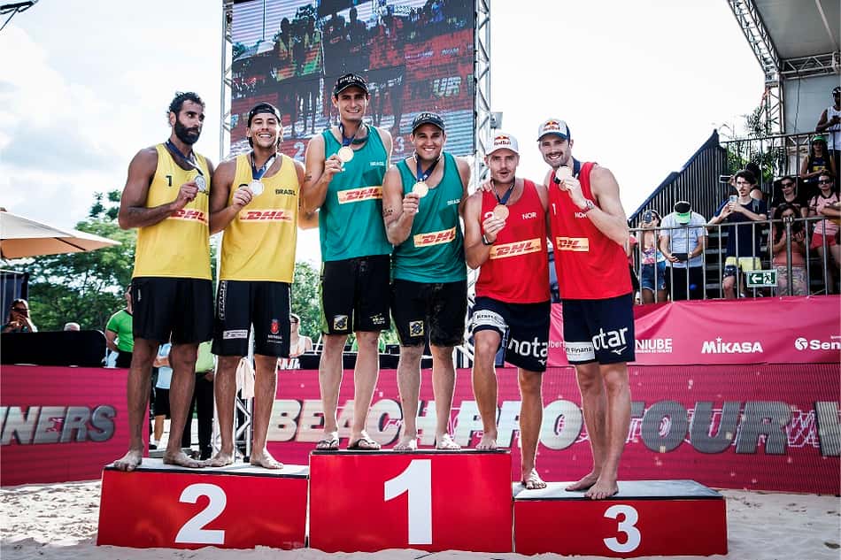André e George vibram com o primeiro ouro no Circuito Mundial de Vôlei de Praia em 2022
