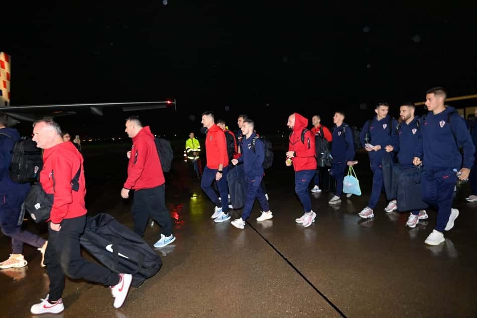 Seleção da Croácia embarca para o Oriente Médio para se preparar para a Copa do Mundo
