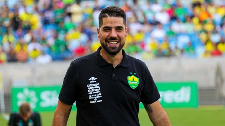 Concorrência por Vojvoda faz o Vasco analisar Plano B para técnico