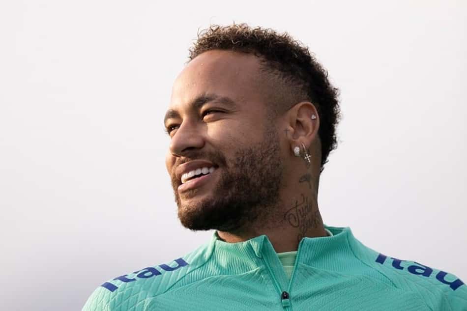 Neymar se pronuncia após ser chamado de arrogante: 'Não é menosprezo'