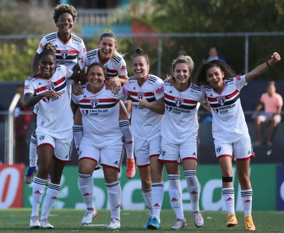 Com retorno de Gláucia, São Paulo goleia a Portuguesa no Campeonato Paulista