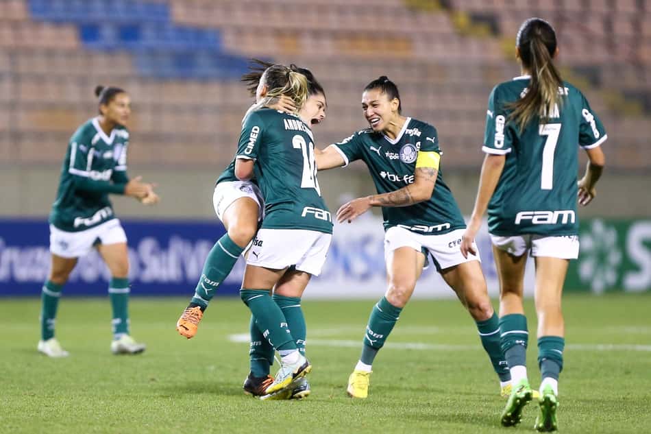 Equipe feminina do Palmeiras ultrapassa a marca de 100 gols em 2022 e vive grande temporada